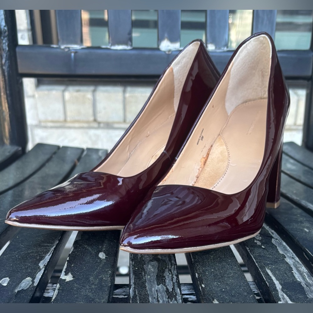 Banana Republic Burgundy Women's Heels